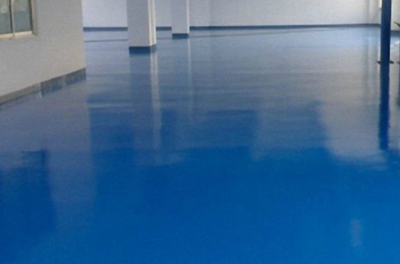 如何確保地坪漆施工時環境可以滿足施工要求？